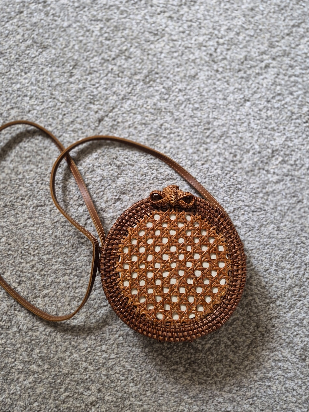 Woven Round Crossbody Bag in Brown